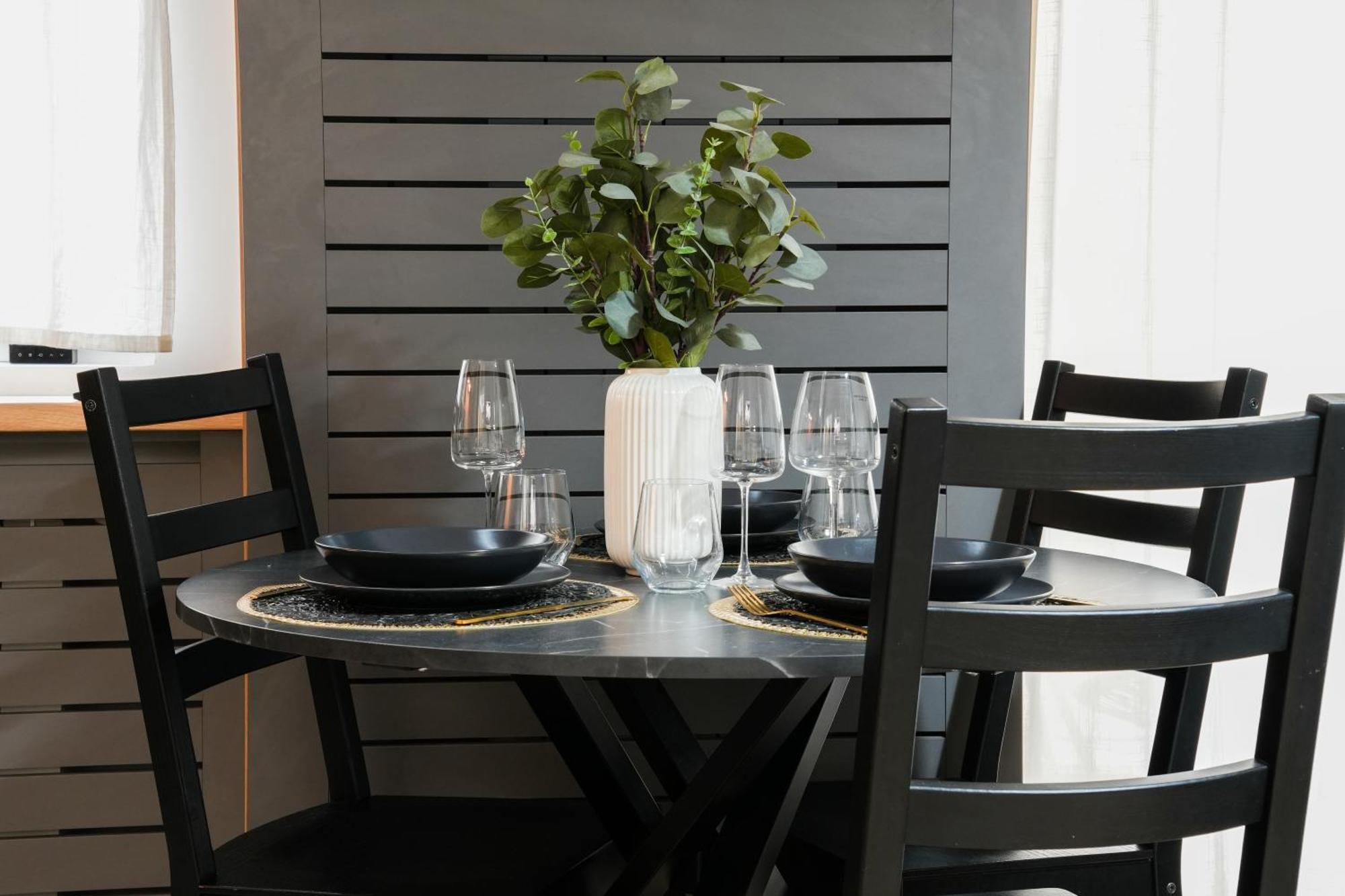 Sara - Stylish Apt With Balcony Near Piata Obor Bucareste Exterior foto